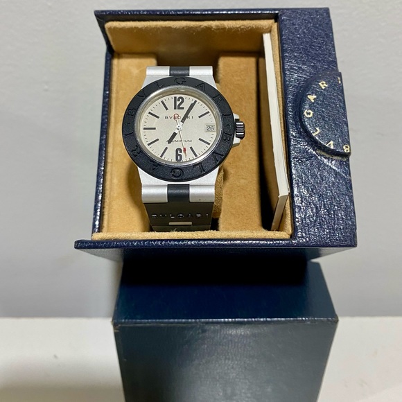 SOLD ‼️Unisex Preloved Authentic Bvlgari Aluminum Watch - Picture 2 of 3